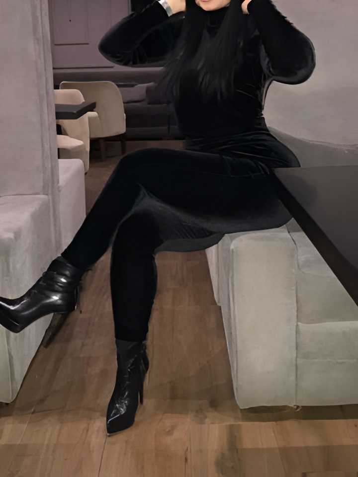 Ева привлекальеная девушка из Моздок цена от 4000 руб