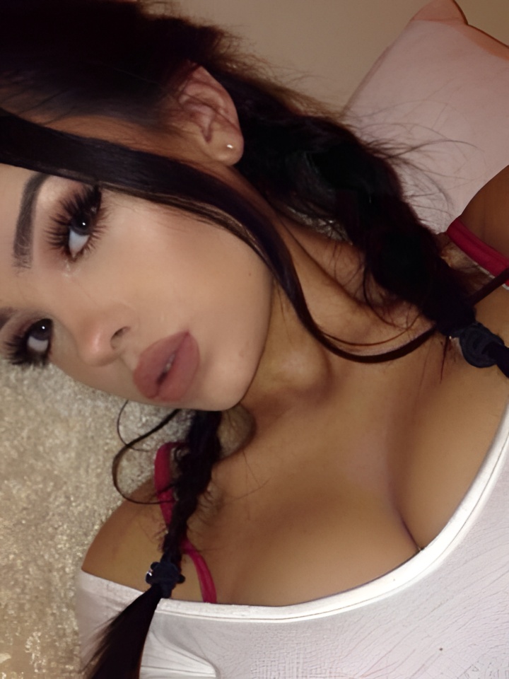 Роксана привлекальеная девушка из Моздок цена от 10000 руб