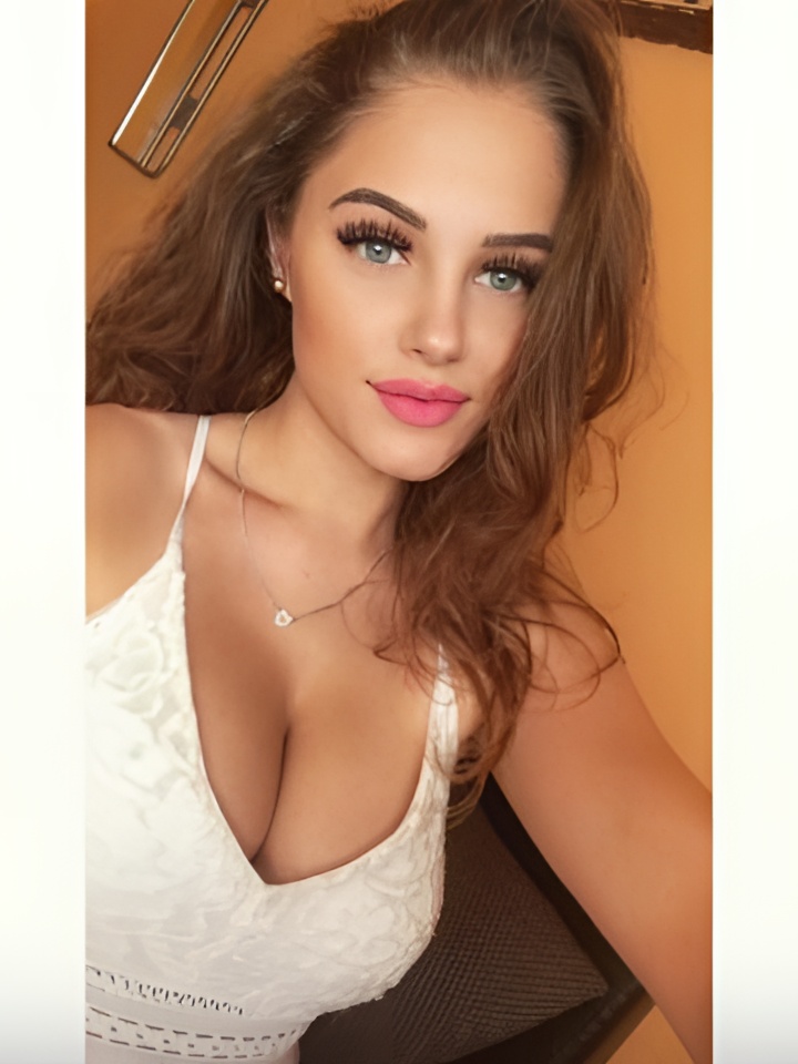 Роксана привлекальеная девушка из Моздок цена от 2000 руб