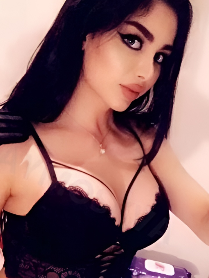 Роксана привлекальеная девушка из Моздок цена от 1500 руб