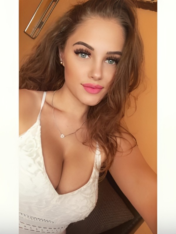 Роксана привлекательная девушка из Моздок цена от 2000 руб