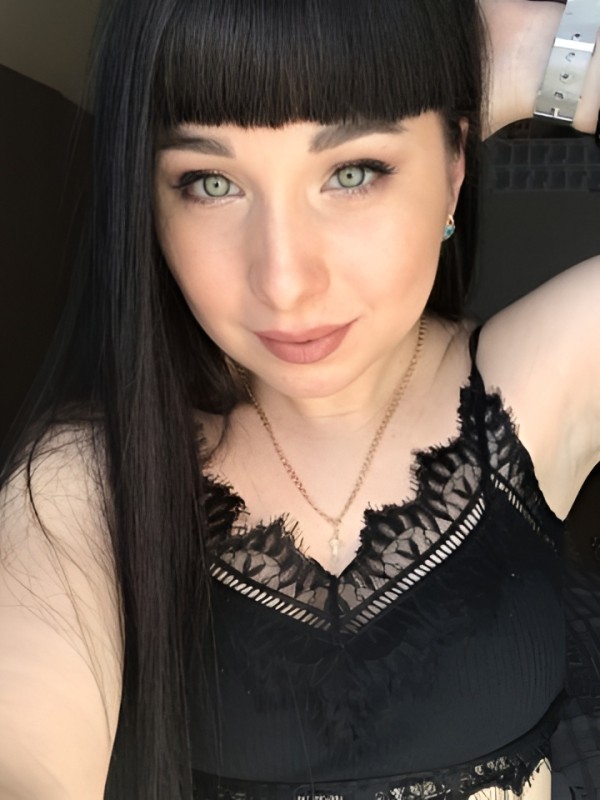 Зоя привлекательная девушка из Моздок цена от 1500 руб