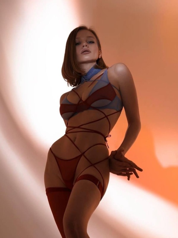 Валерия привлекательная девушка из Моздок цена от 5000 руб